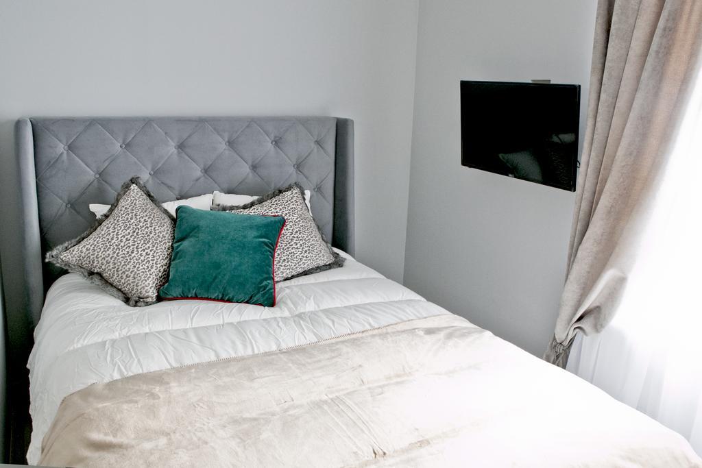 Elegant City Center Apartment 7B Krasków Eksteriør bilde