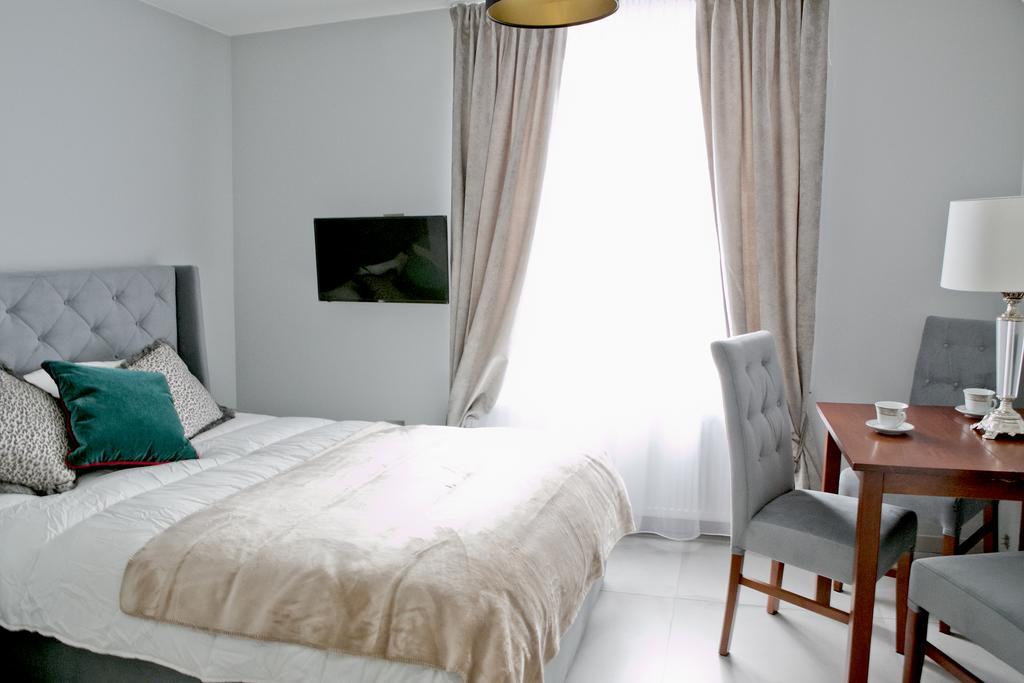 Elegant City Center Apartment 7B Krasków Eksteriør bilde